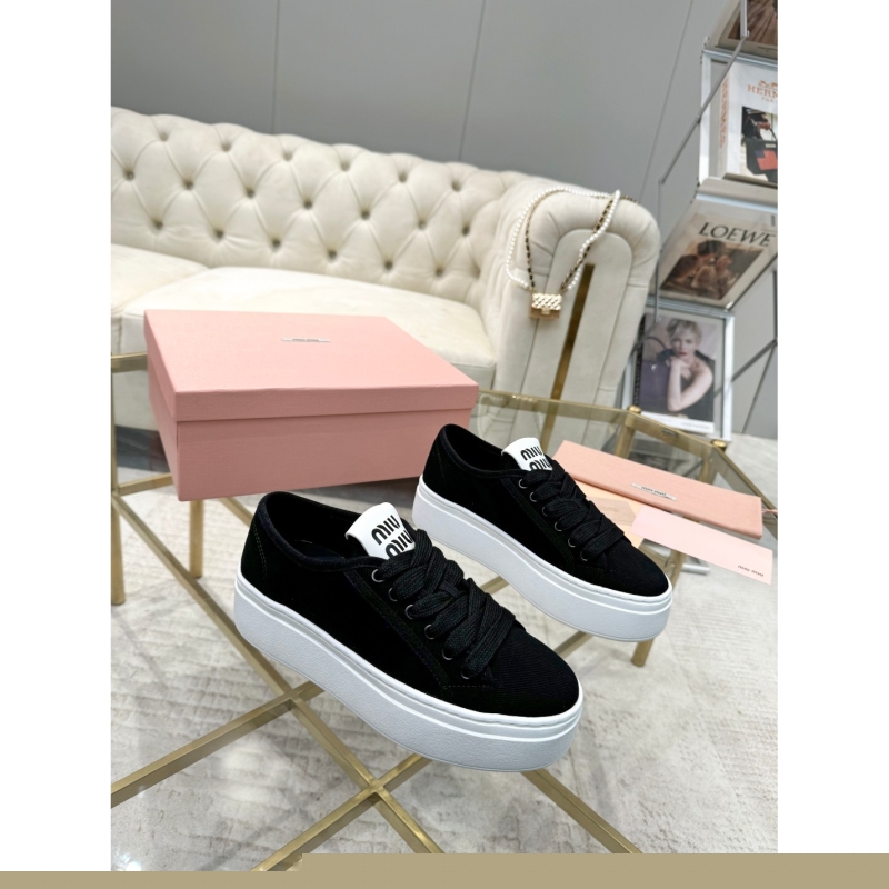Miu Miu Casual Shoes